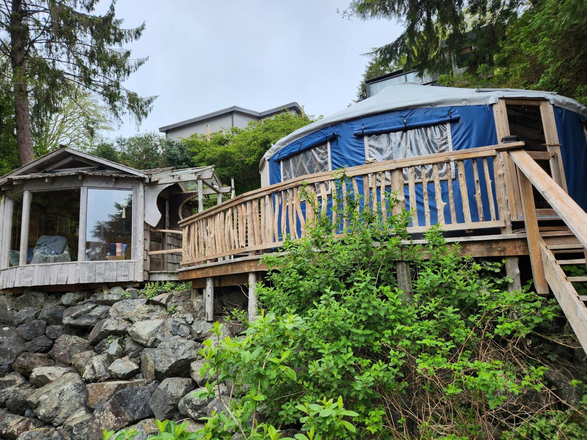 Lunar Cove Inn Charters And Tours Tofino Dış mekan fotoğraf