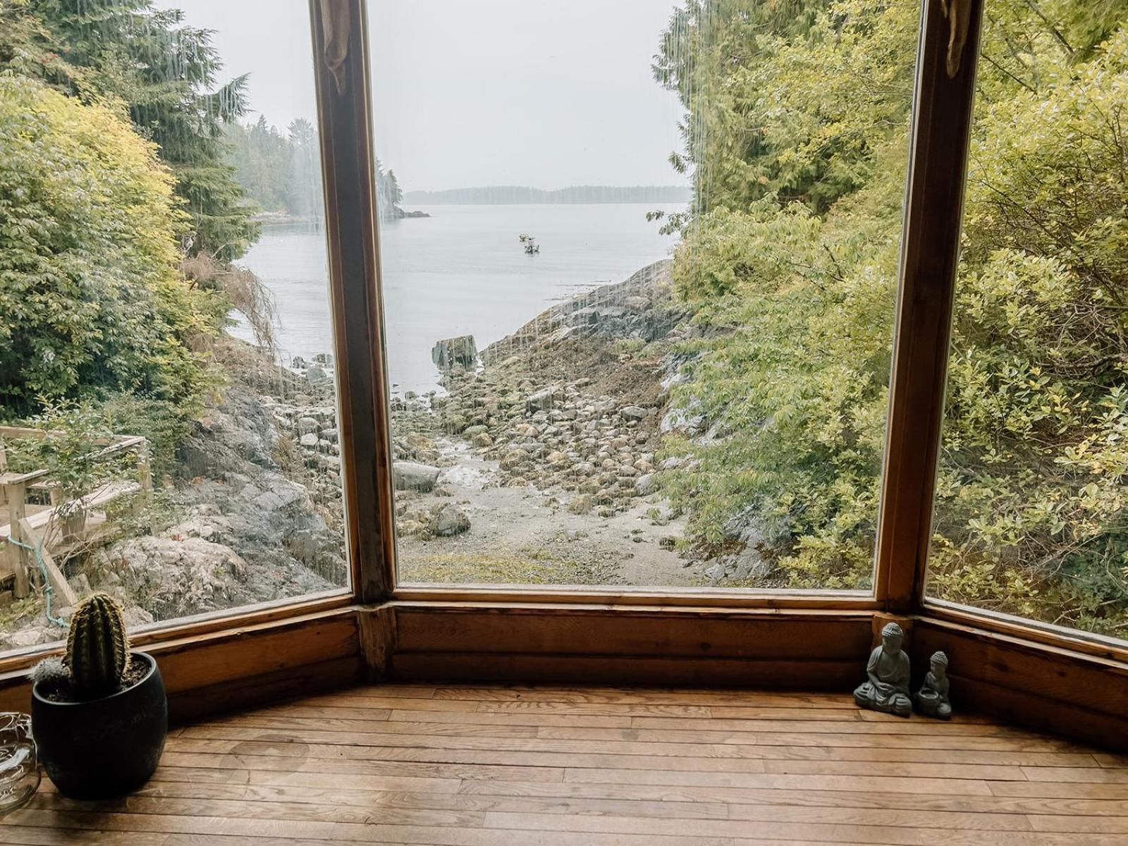 Lunar Cove Inn Charters And Tours Tofino Dış mekan fotoğraf