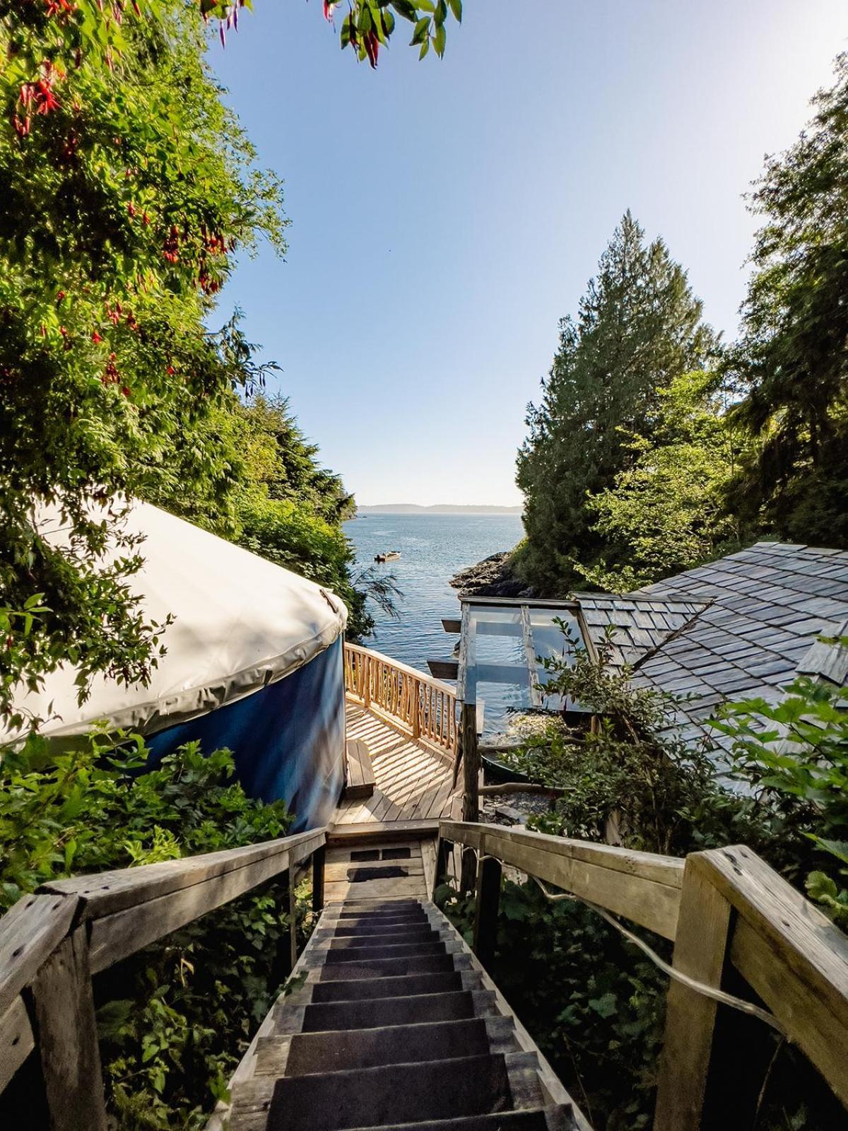 Lunar Cove Inn Charters And Tours Tofino Dış mekan fotoğraf